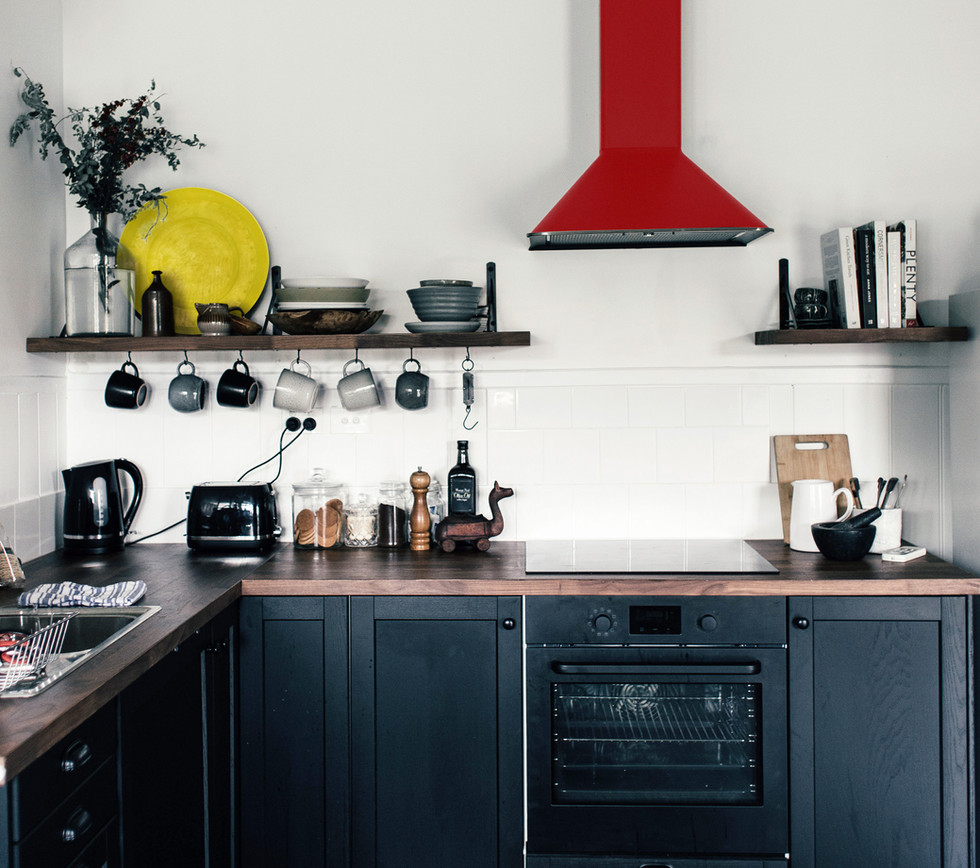 Kitchen Dark Cabinets